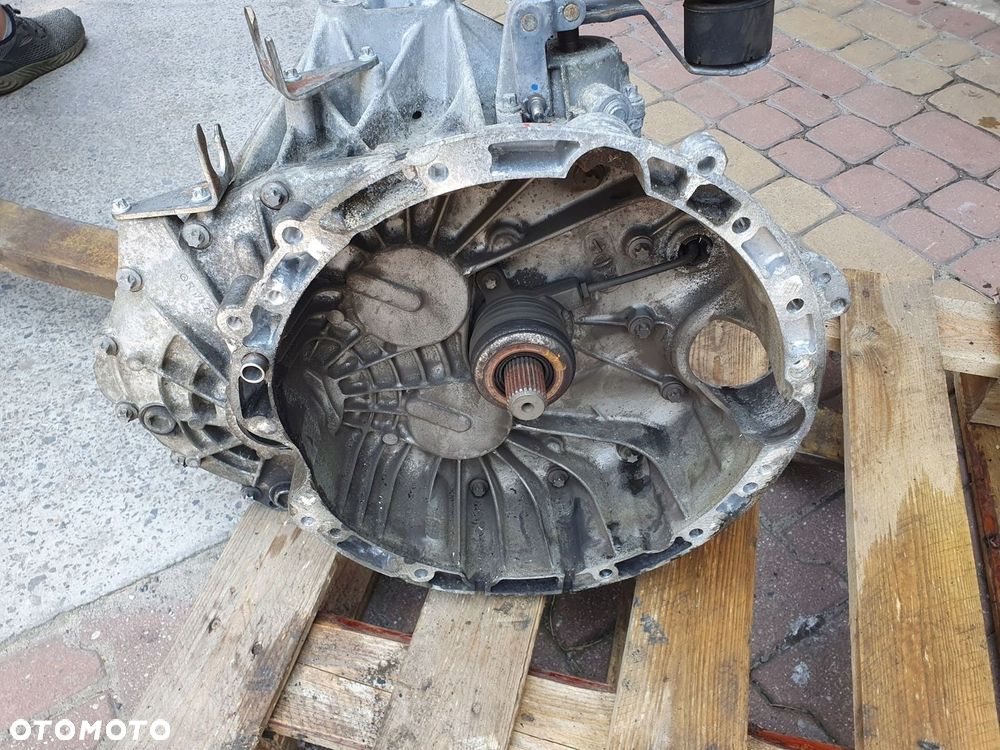 SKRZYNIA BIEGÓW mercedes W176 A KLASA manual A1762610101 - 1