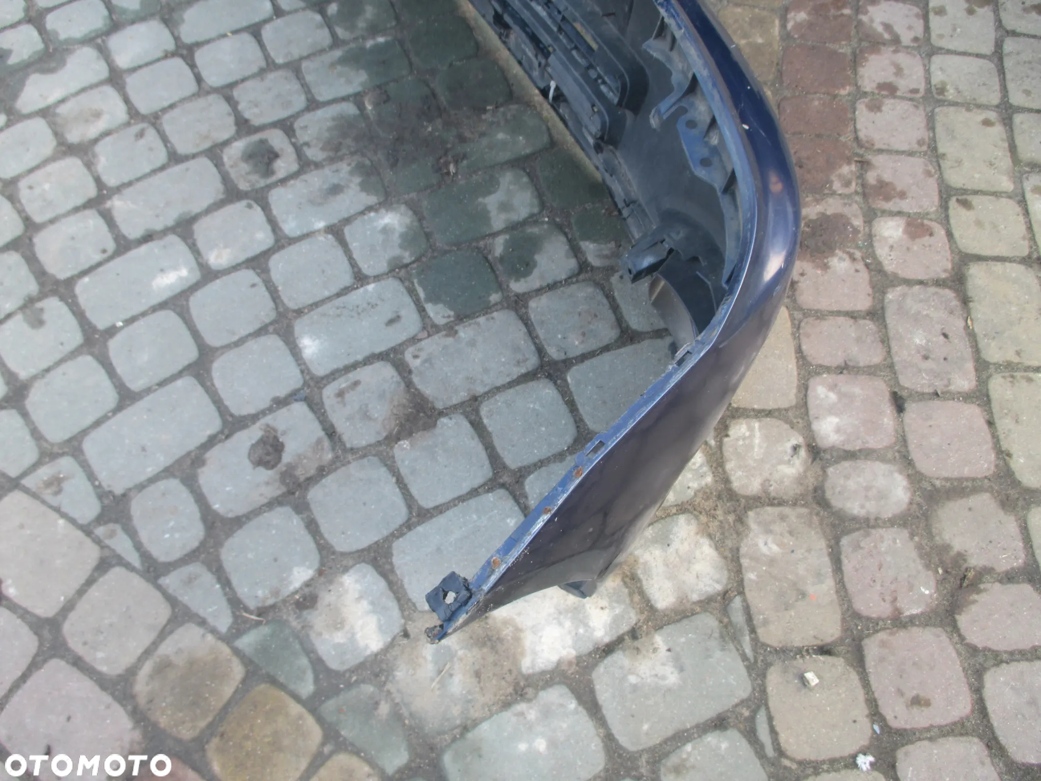 Zderzak COROLLA E12 8P4 - 8