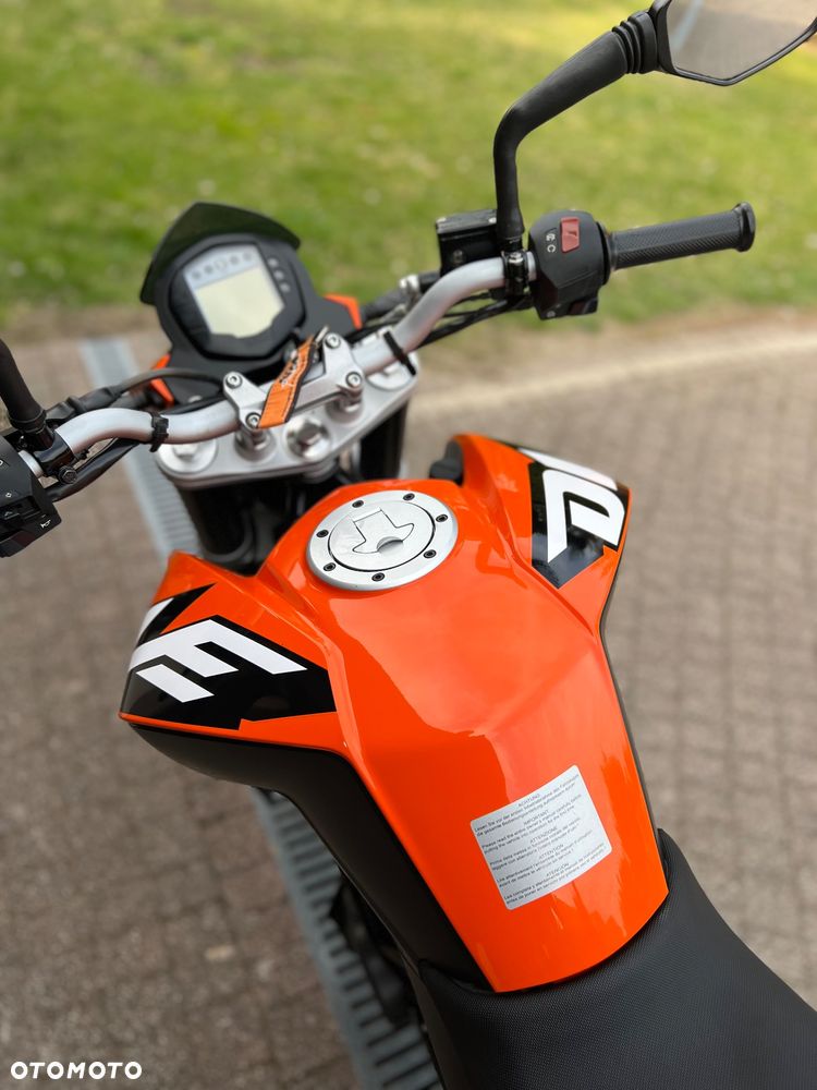 KTM Duke - 4