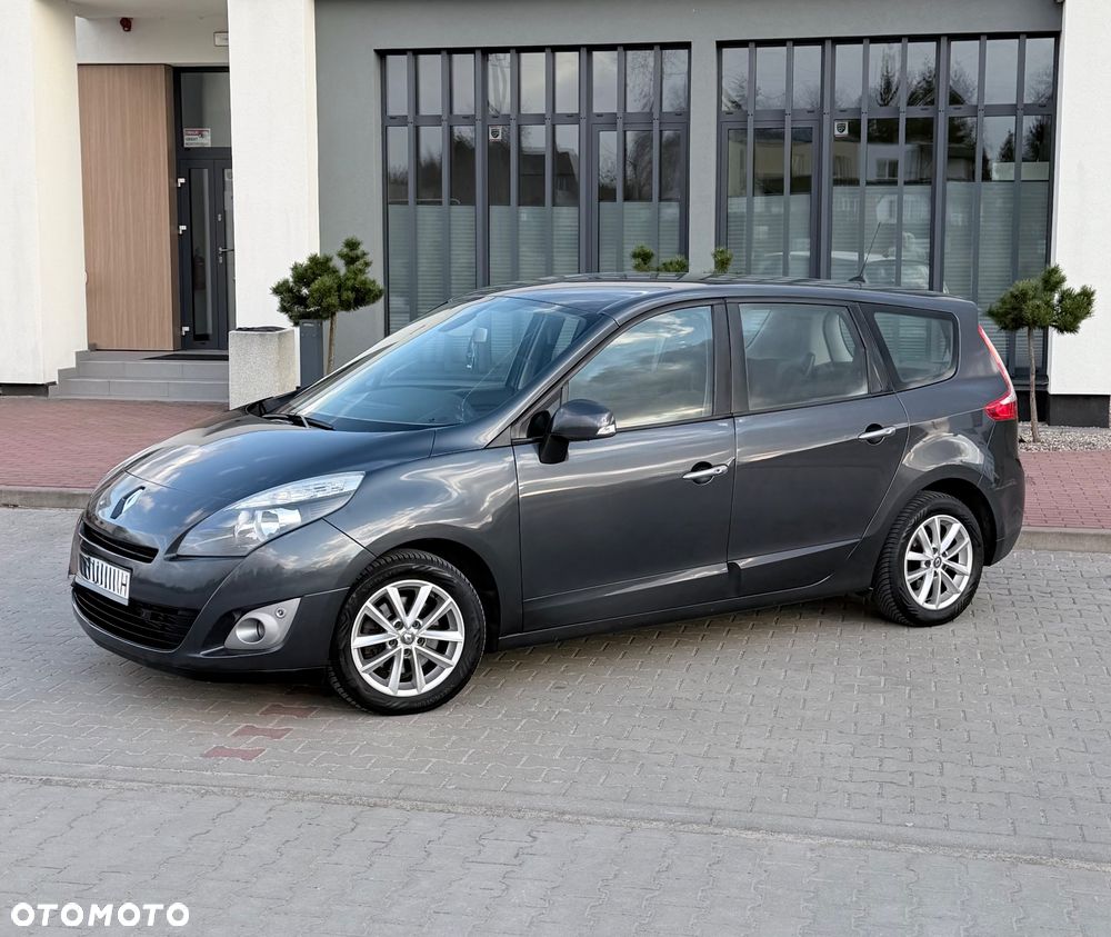 Renault Scenic - 1