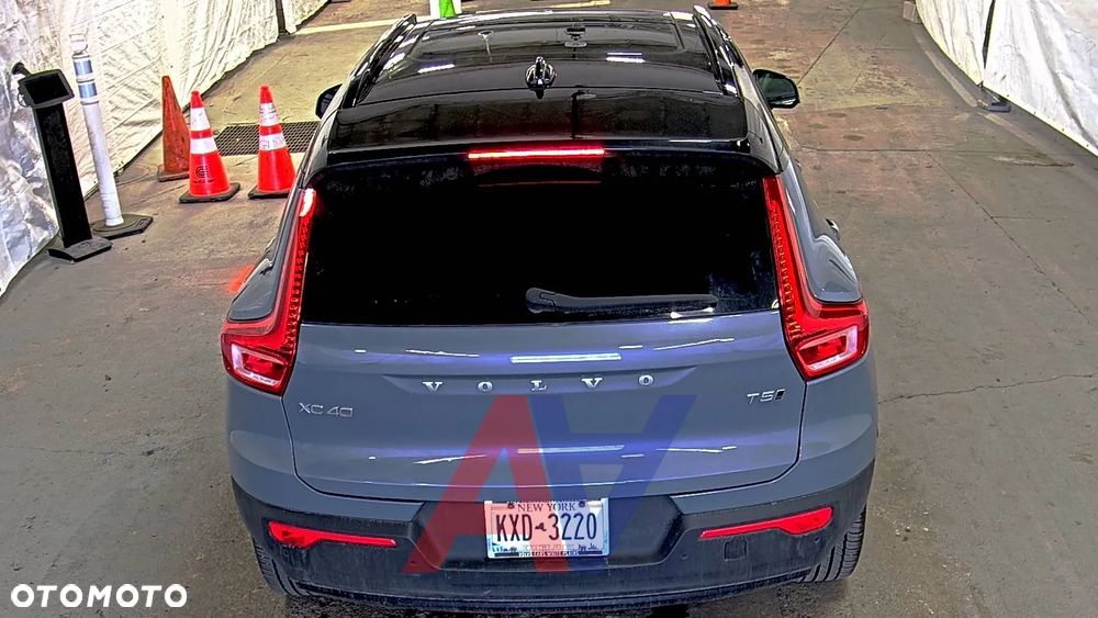Volvo XC 40 - 5