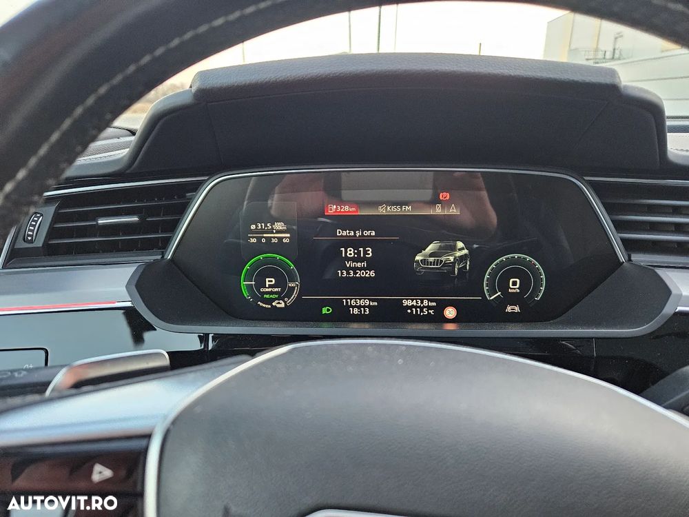 Audi e-tron quattro S - 9