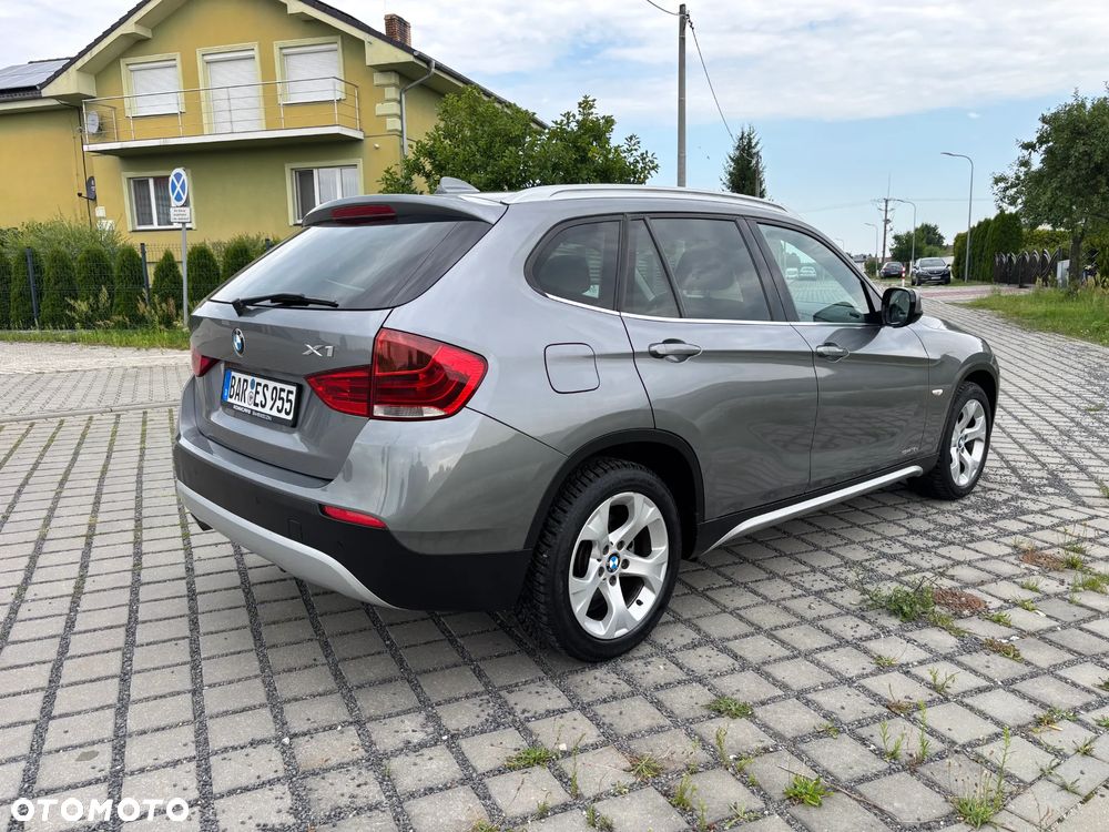 BMW X1 sDrive18d xLine - 17
