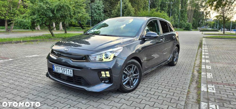 Kia Rio - 1