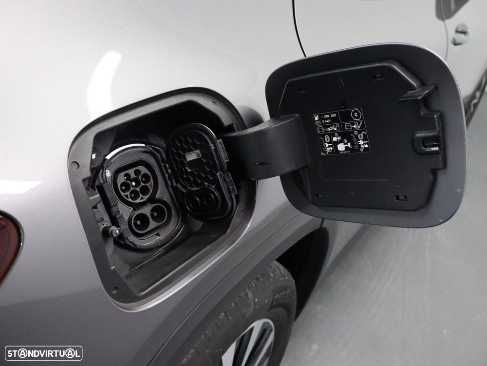 Mercedes-Benz GLA 250 e Style - 27