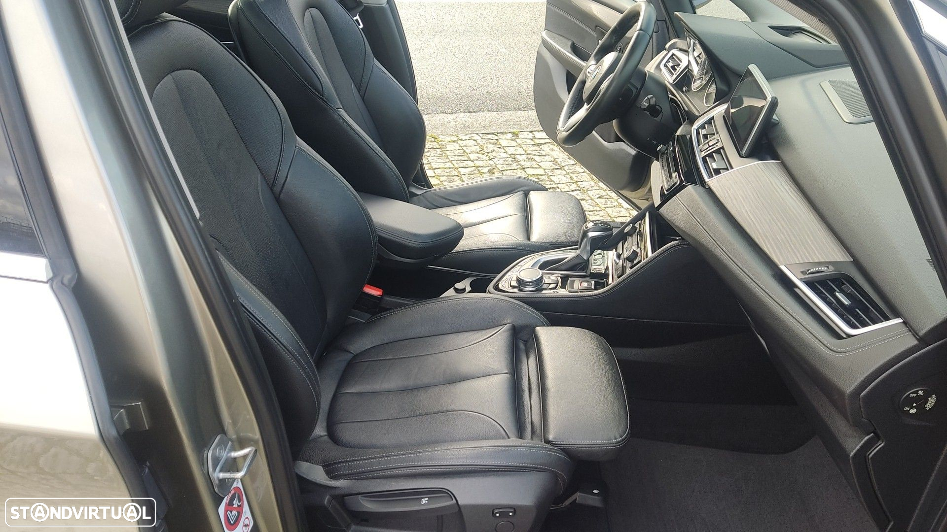 BMW 225xe Active Tourer Line Luxury - 25