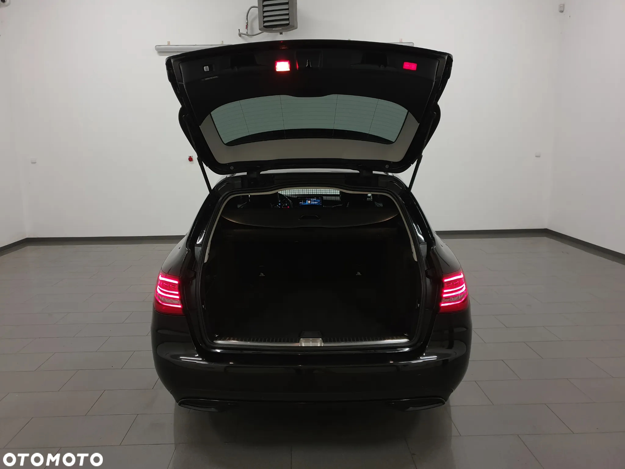 Mercedes-Benz Klasa C 220 d T 9G-TRONIC Avantgarde - 5
