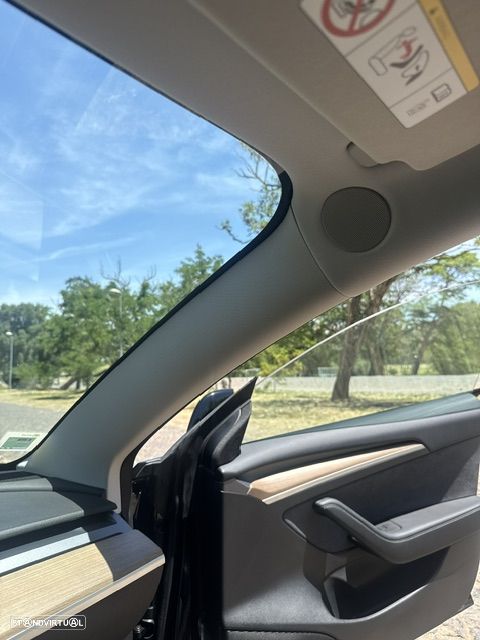 Tesla Model 3 Long Range AWD Dual Motor - 37