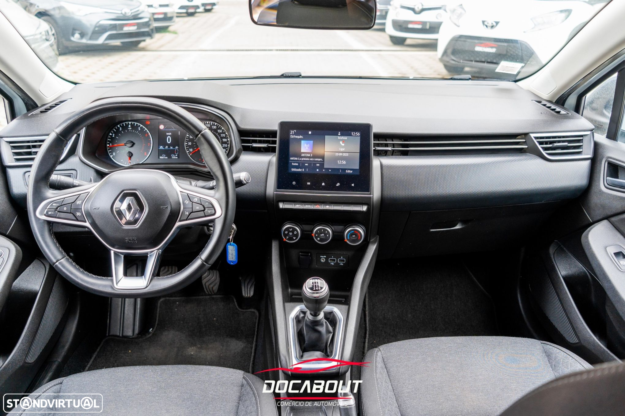 Renault Clio - 8