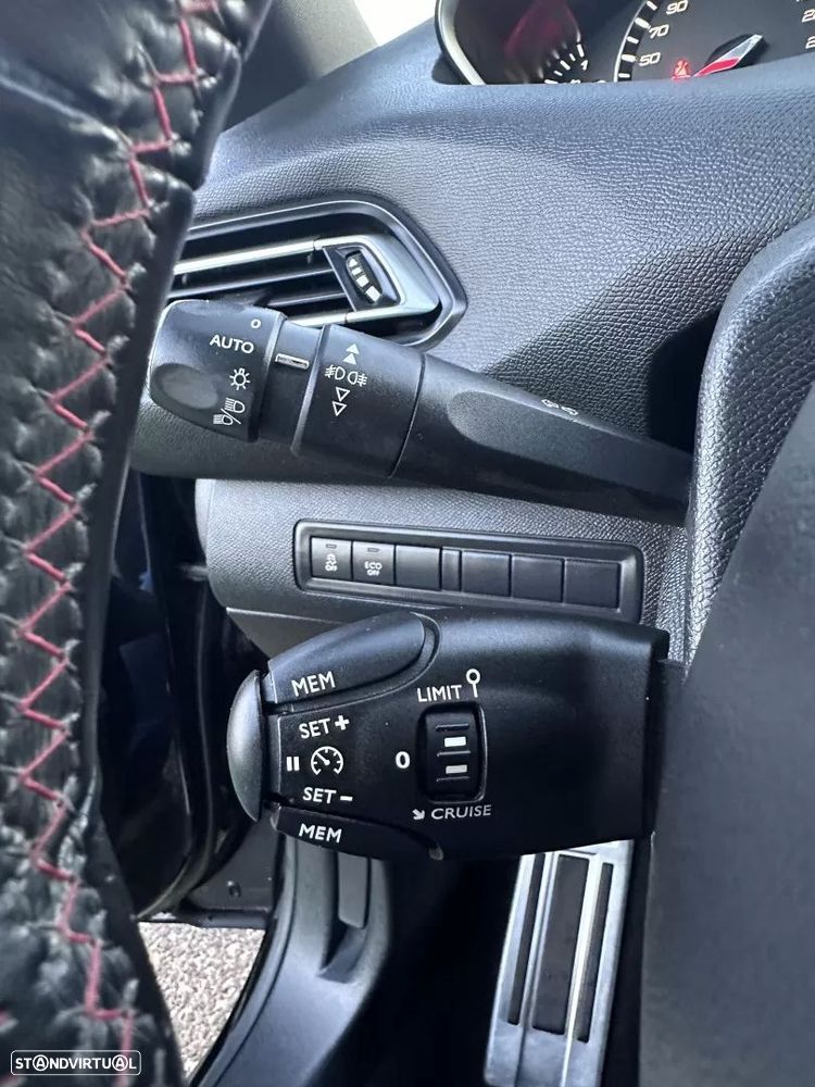 Peugeot 308 SW 2.0 BlueHDi GT Line - 37