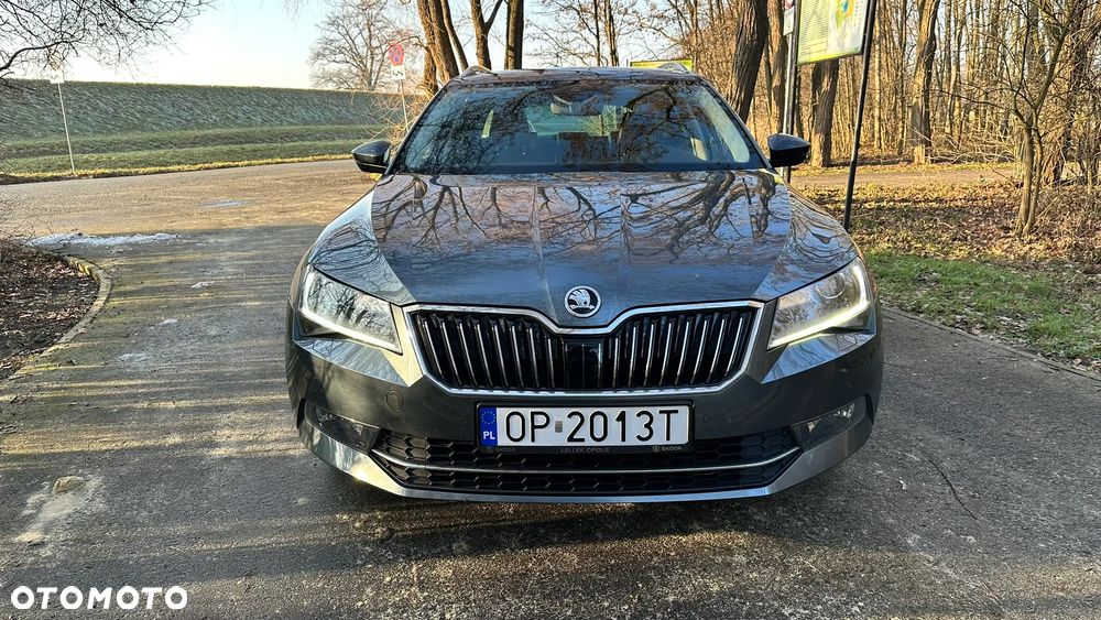 Skoda Superb 2.0 TDI SCR 4x4 L&K DSG - 1