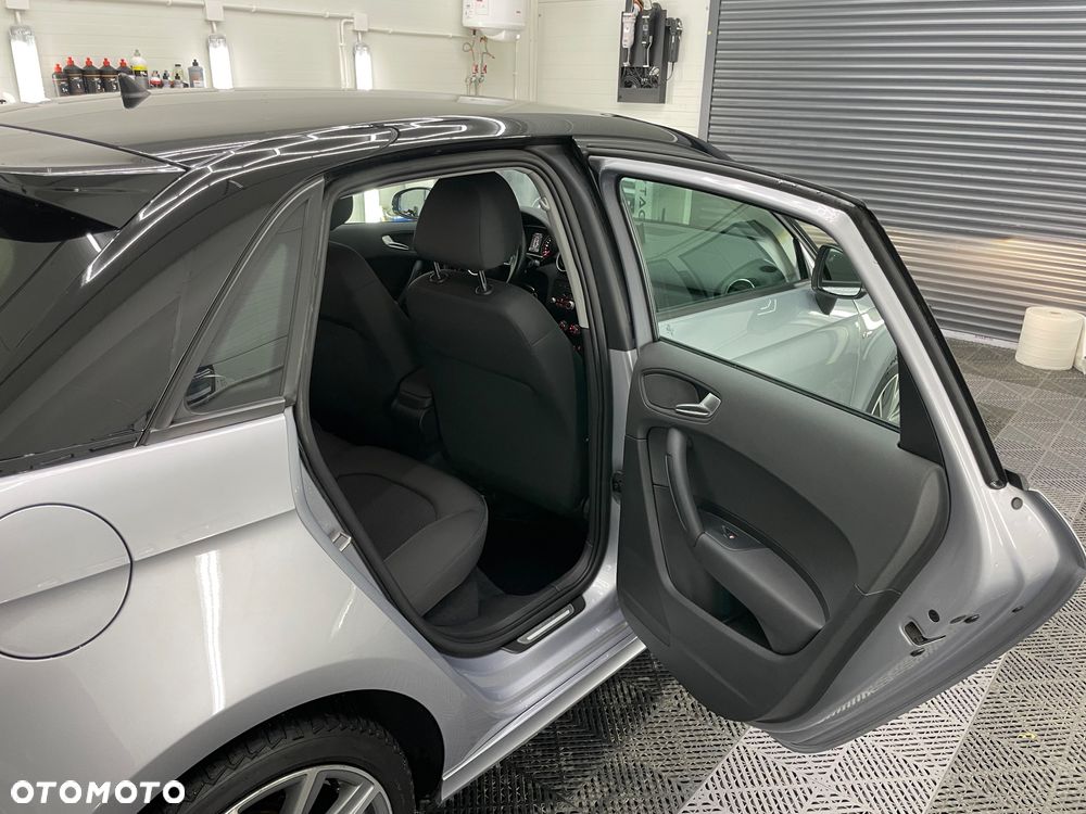 Audi A1 Sportback 1.6 TDI S tronic S line edition - 25