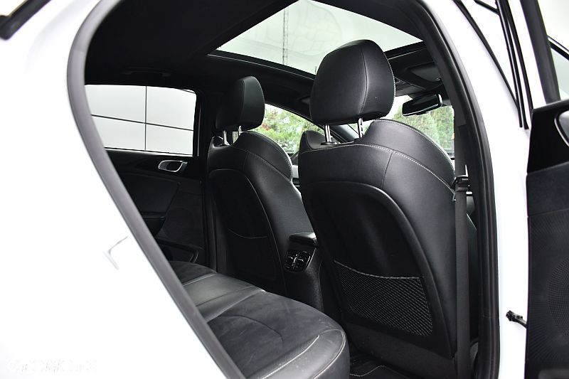 Kia ProCeed 1.4 T-GDI DCT7 OPF GT LINE - 24