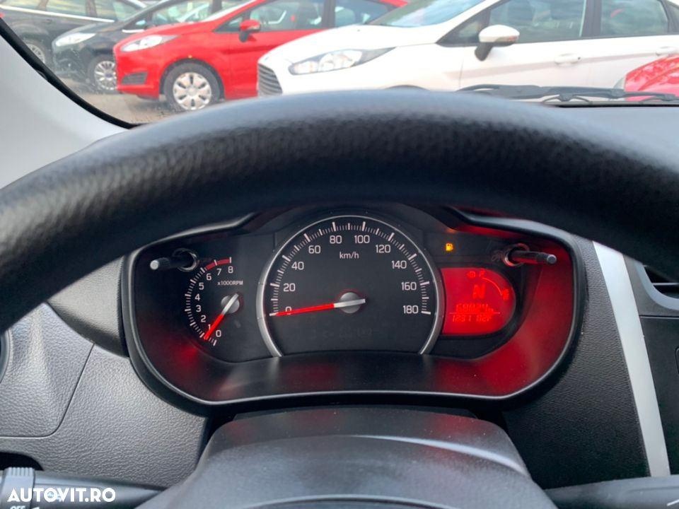 Suzuki Celerio 1.0 AGS Club - 31
