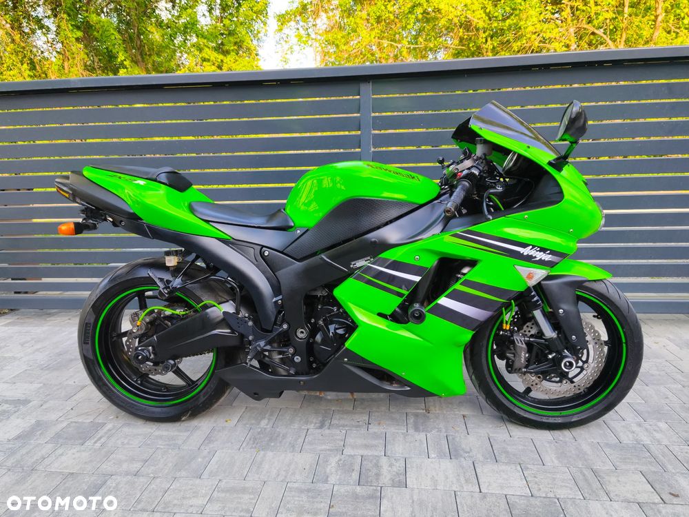Kawasaki ZX - 22