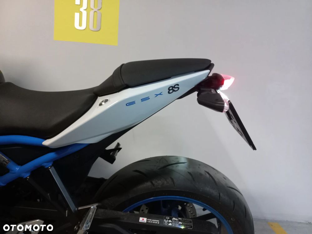 Suzuki GSX - 3