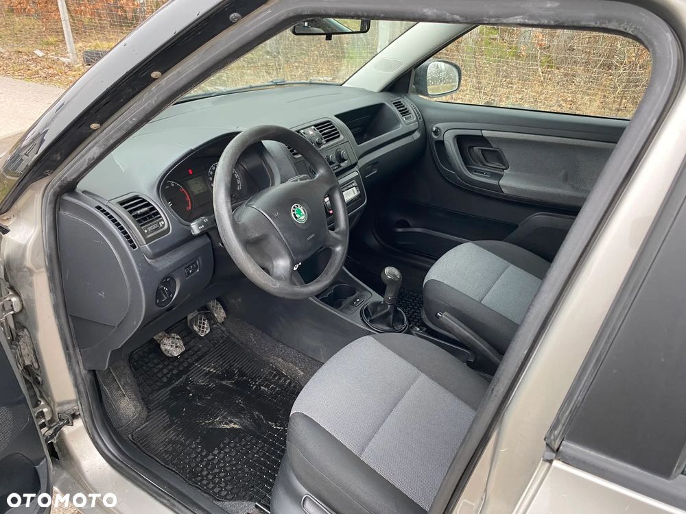 Skoda Fabia 1.4 16V Comfort - 8