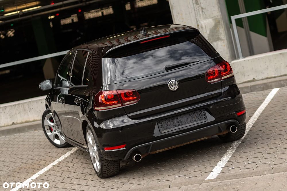 Volkswagen Golf 2.0 TSI GTI - 16