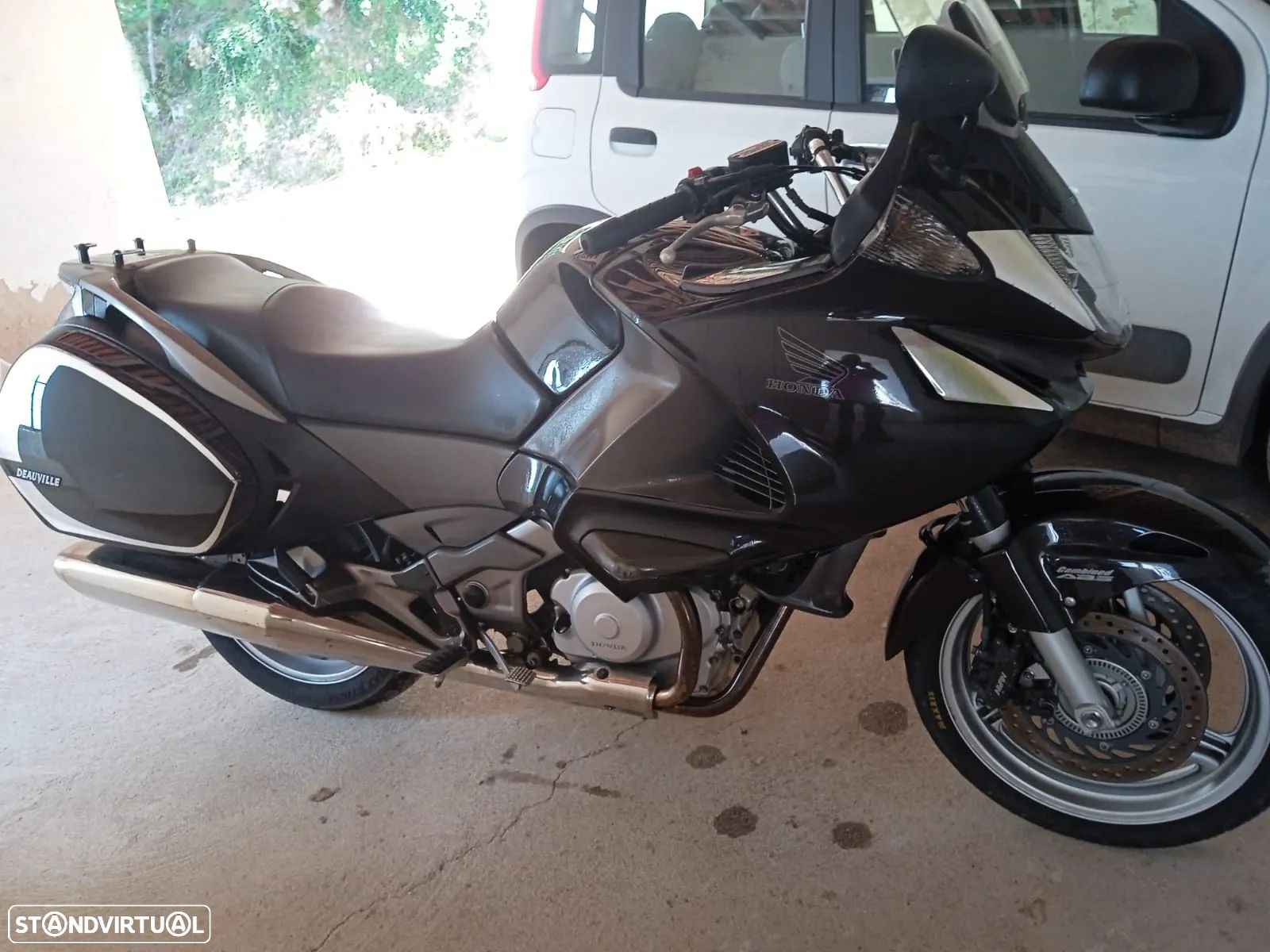 Honda Deauville VT700 Va - 1