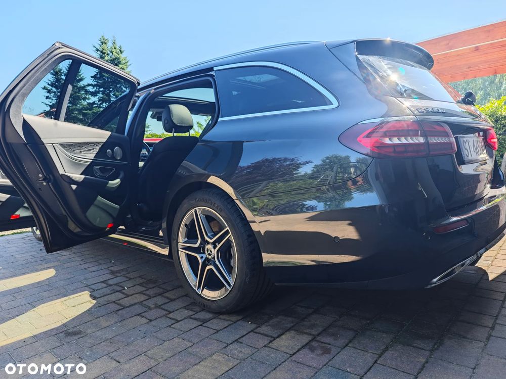 Mercedes-Benz Klasa E 300 Business Edition - 4