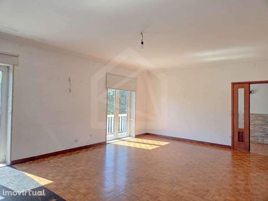 Moradia geminada T4 Em Felgueiras - Grande imagem: 4/58