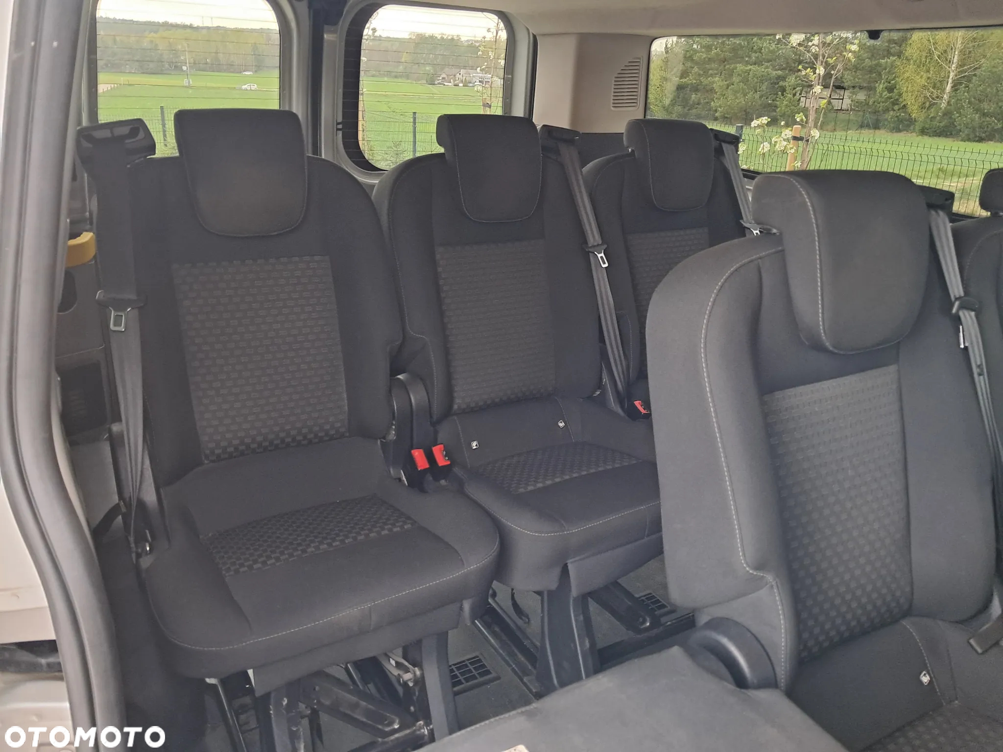 Ford Transit Custom 310 L2H1 Limited - 11