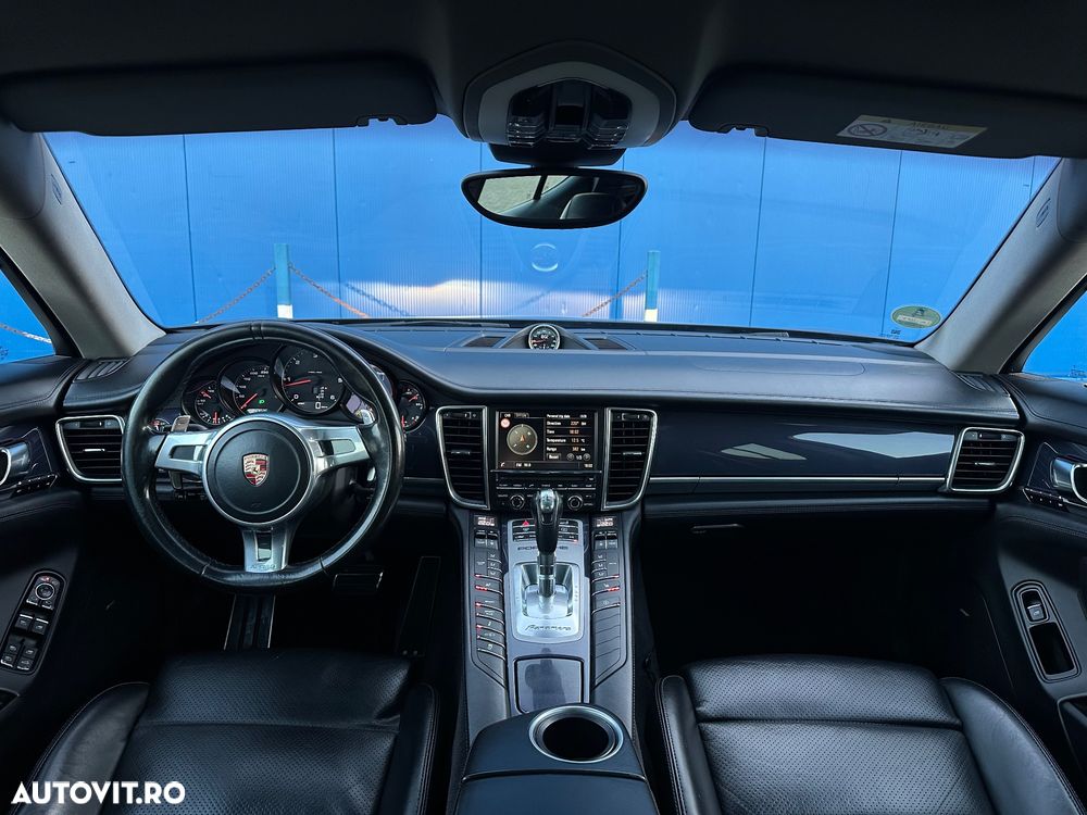 Porsche Panamera - 5