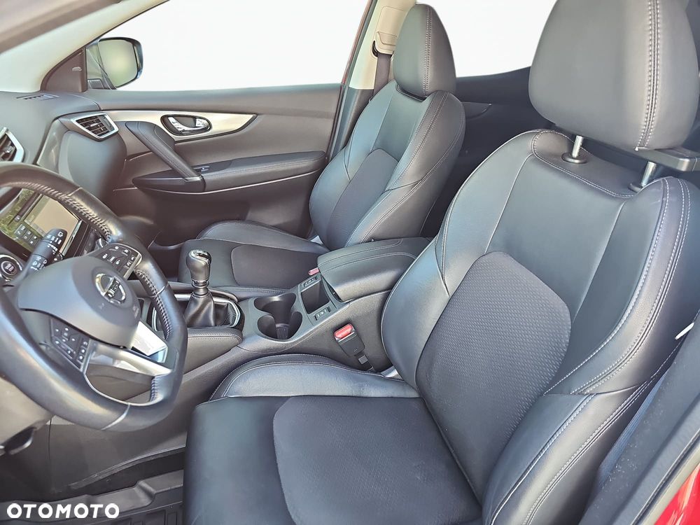 Nissan Qashqai 1.6 DIG-T Tekna - 23