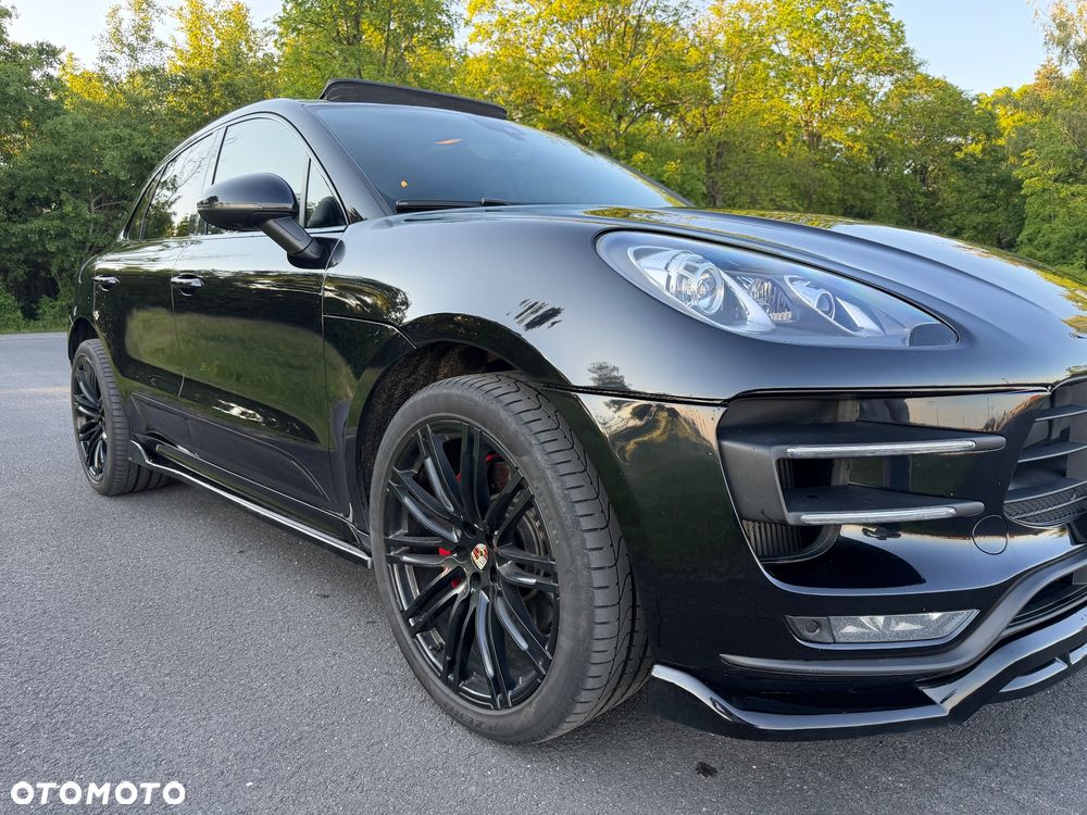 Porsche Macan Turbo - 2