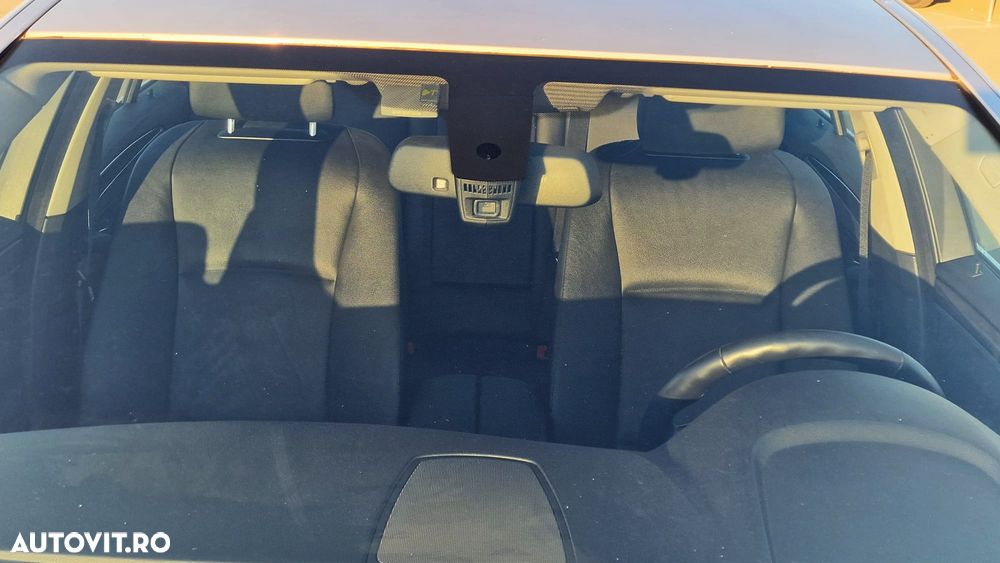 BMW Seria 5 525d xDrive AT - 20