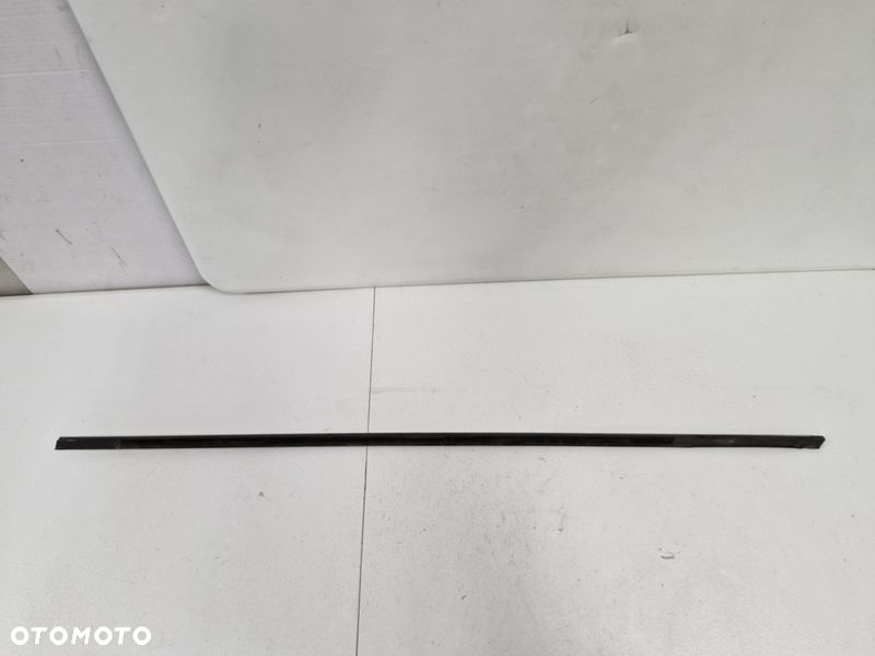 SKODA SUPERB II 2 LISTWA ZGARNIAJĄCA PRAWY PRZÓD CHROM - 9