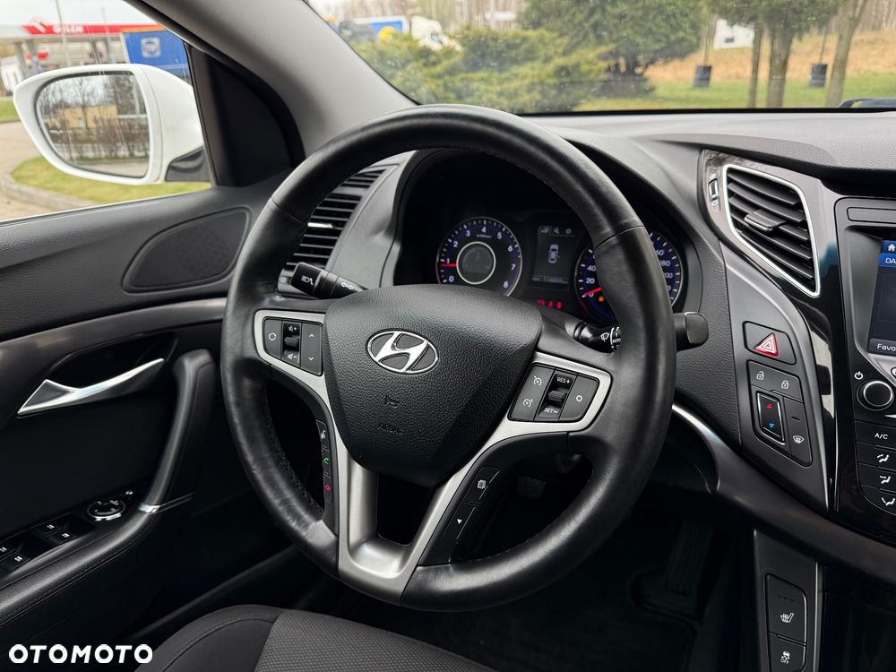 Hyundai i40 Kombi 2.0 Premium - 31