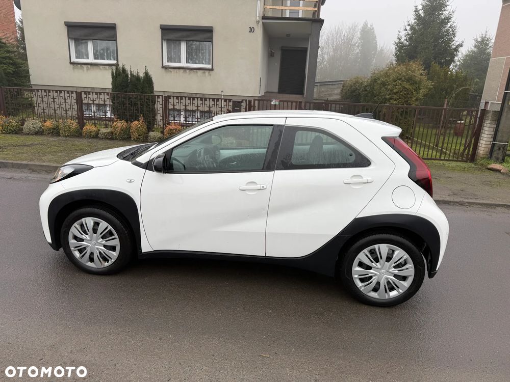 Toyota Aygo X 1.0 VVT-i X-play - 11