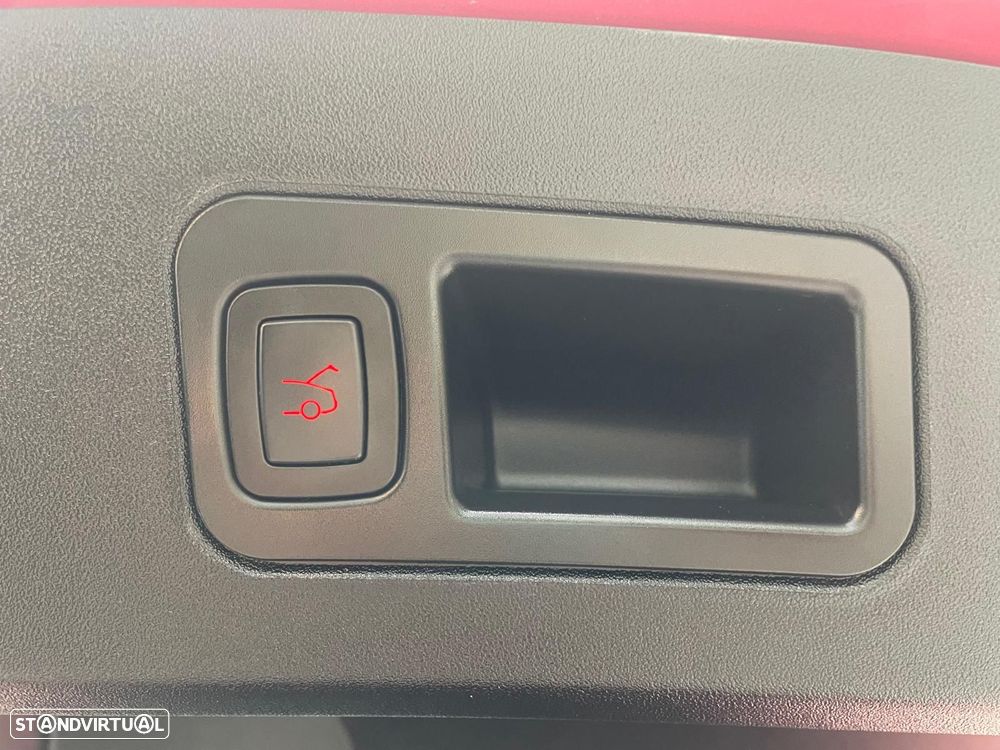 Tesla Model S - 40