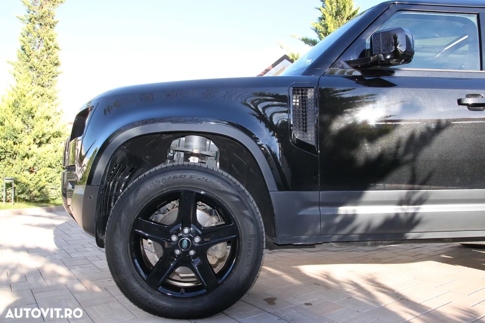 Land Rover Defender 110 3.0D 250 MHEV Hard Top X-Dynamic SE - 18