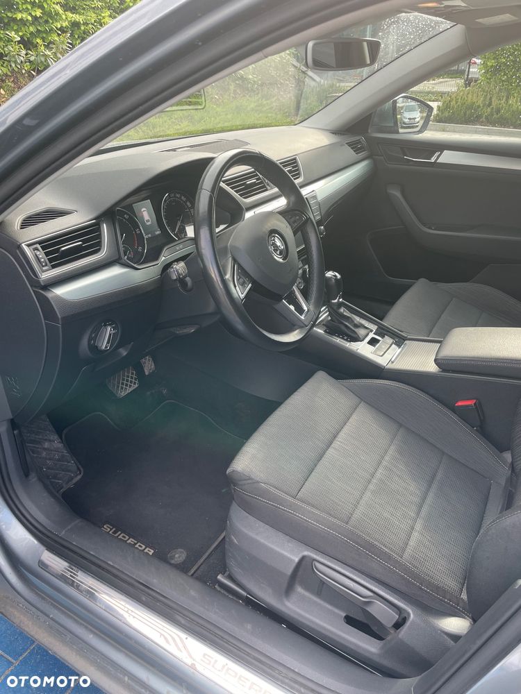 Skoda Superb 1.6 TDI DSG Ambition - 8