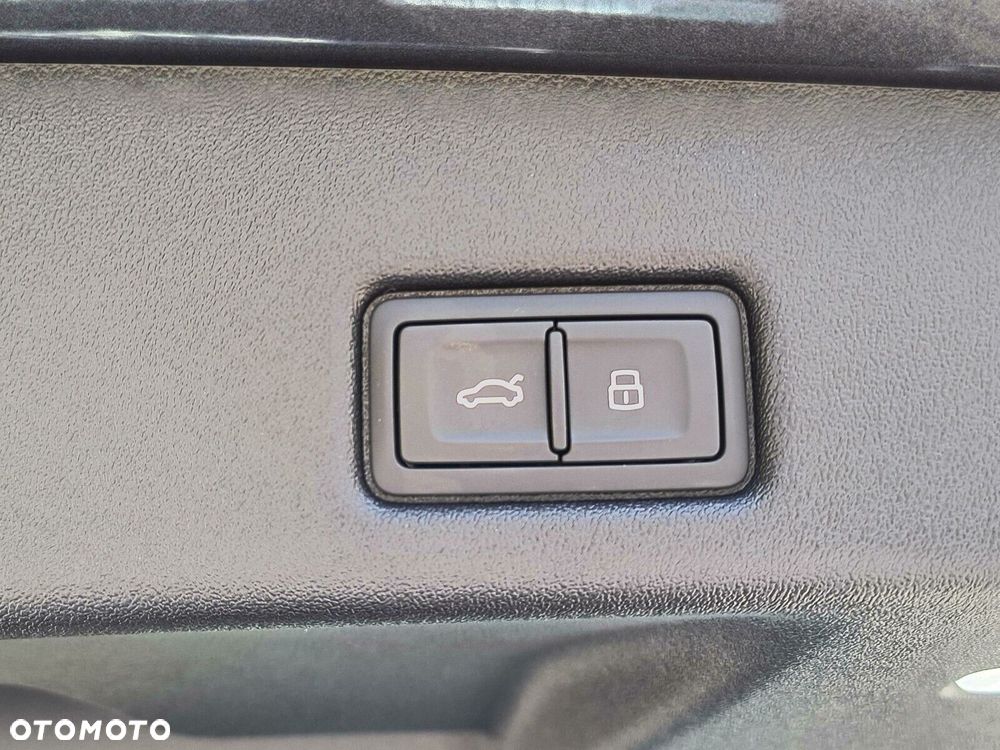 Audi Q5 Sportback - 27