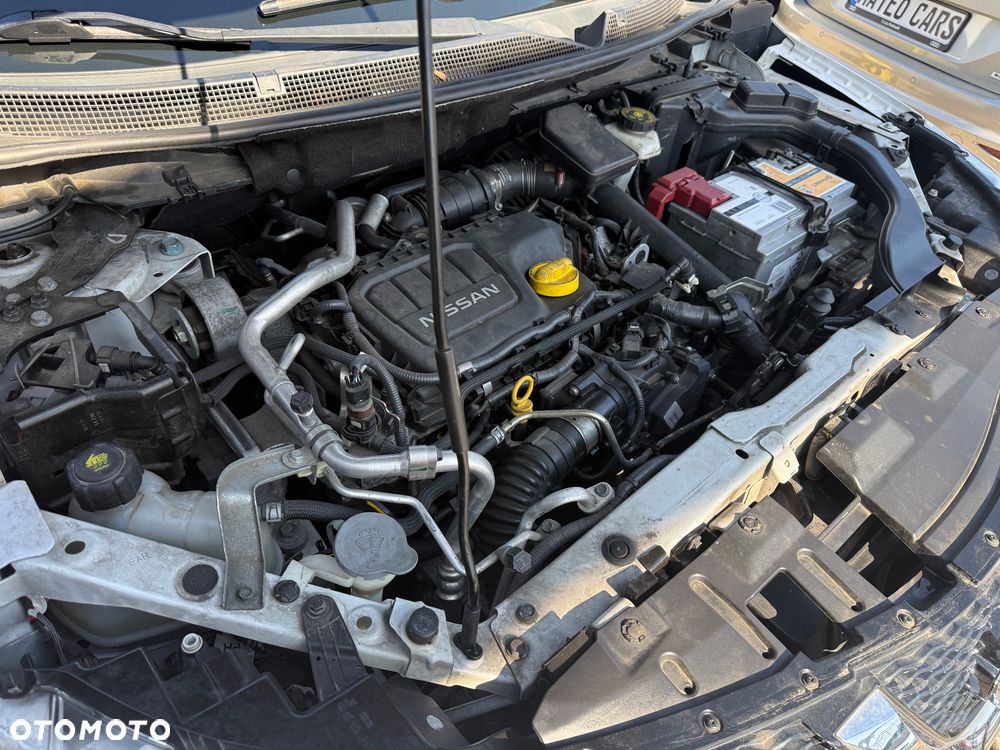 Nissan Qashqai 1.6 DCi 4x4 Tekna - 16