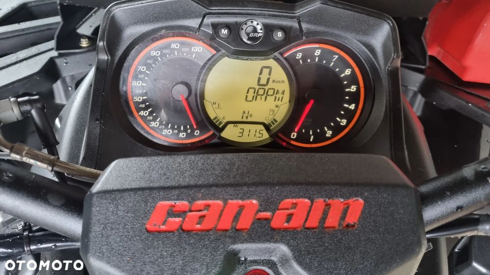 Can-Am Outlander - 11