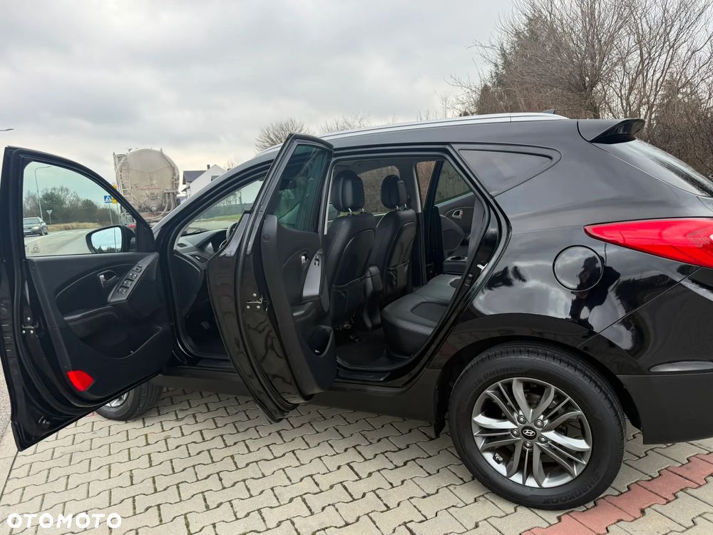 Hyundai ix35 1.6 2WD Fifa World Cup Edition - 29