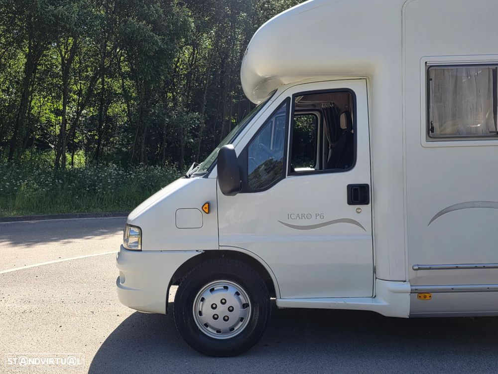 Mobilvetta Icaro P6 frigorífico grande + Forno - 37