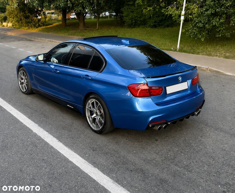 BMW Seria 3 335i - 5