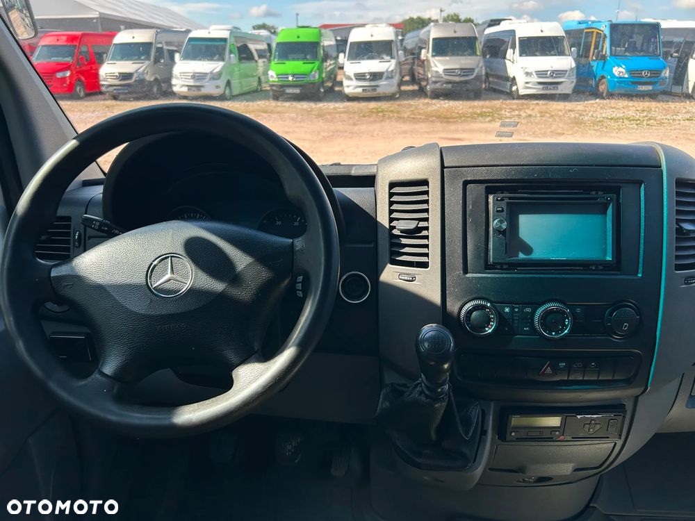 Mercedes-Benz Sprinter 519 - 14