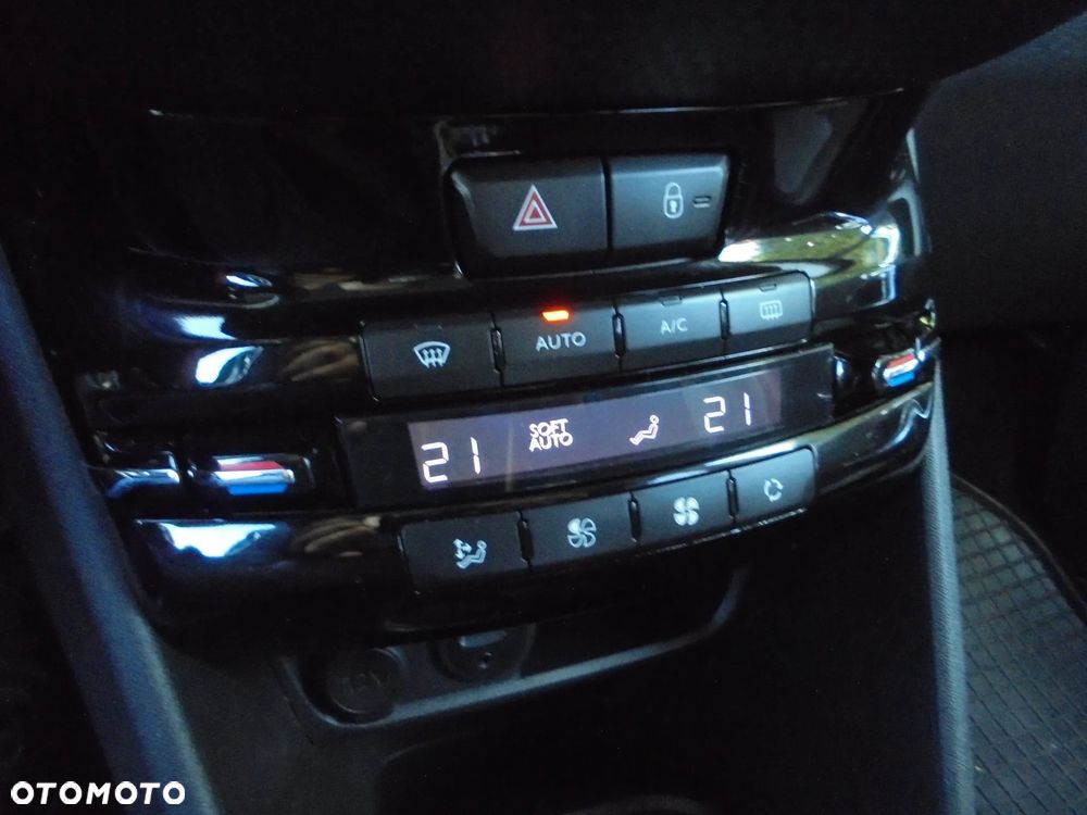 Peugeot 2008 BlueHDi FAP 120 STOP & START Business-Line - 27
