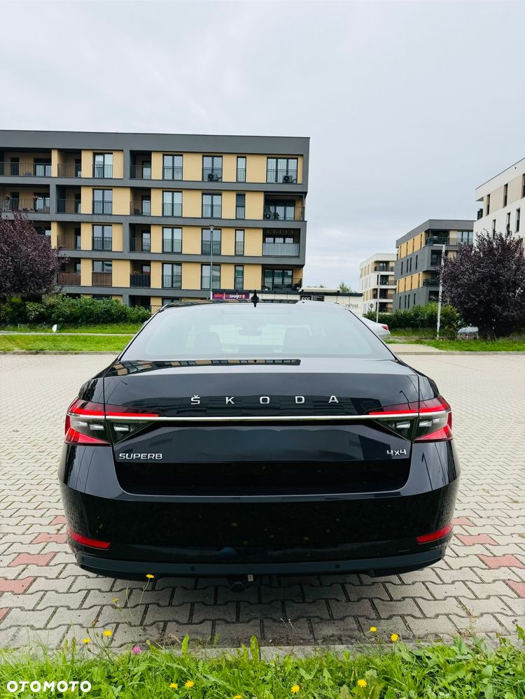 Skoda Superb 2.0 TDI SCR 4x4 Style DSG - 4