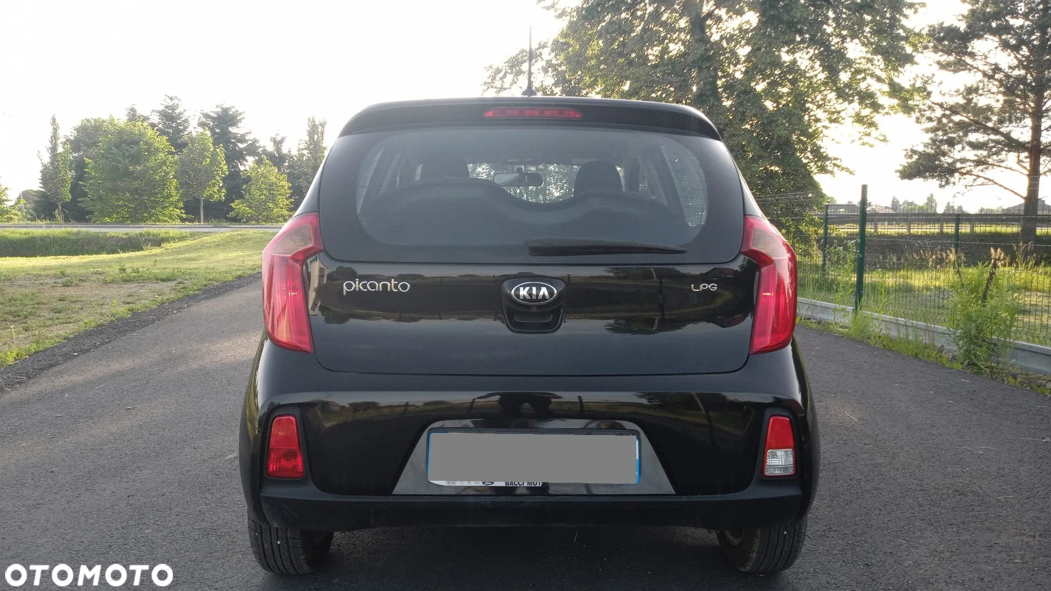 Kia Picanto 1.0 Business Line Plus - 4