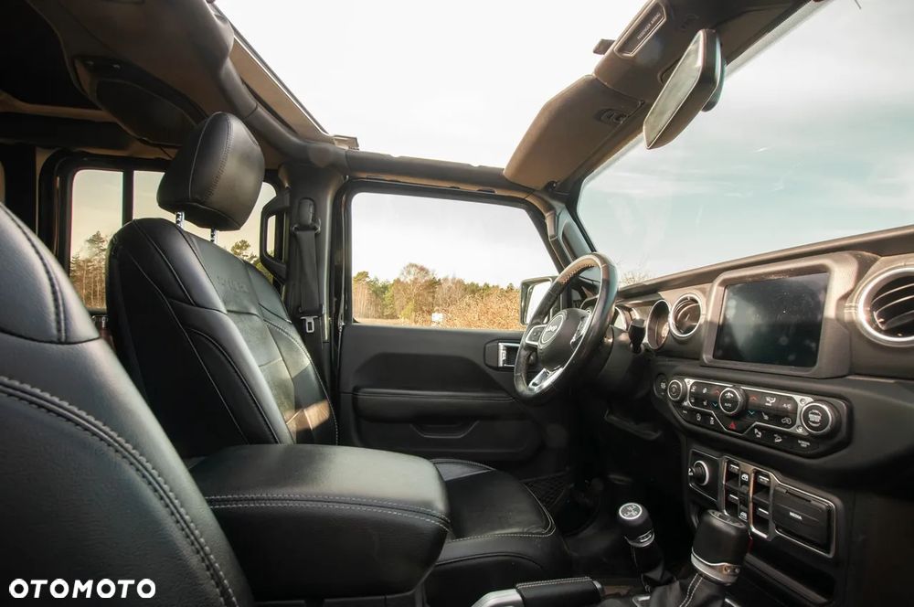 Jeep Wrangler Unlimited GME 2.0 Turbo Sahara - 29