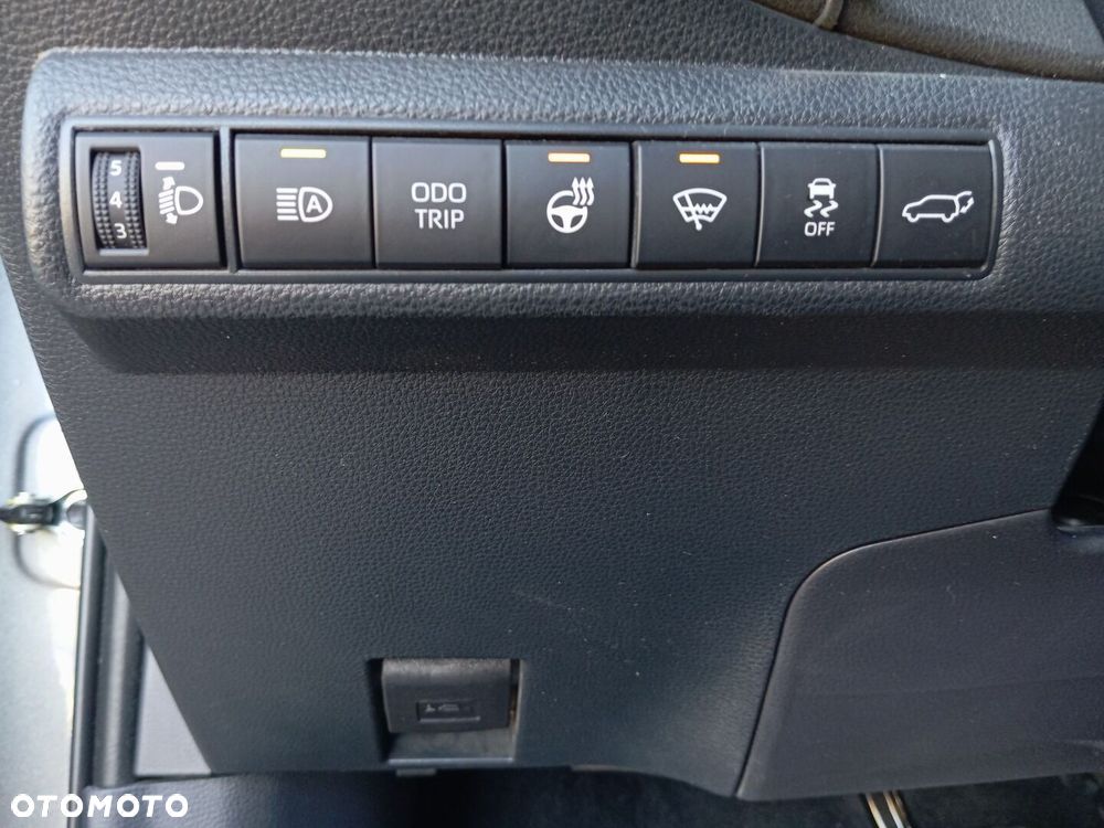 Toyota Corolla 2.0 Hybrid GR Sport - 16