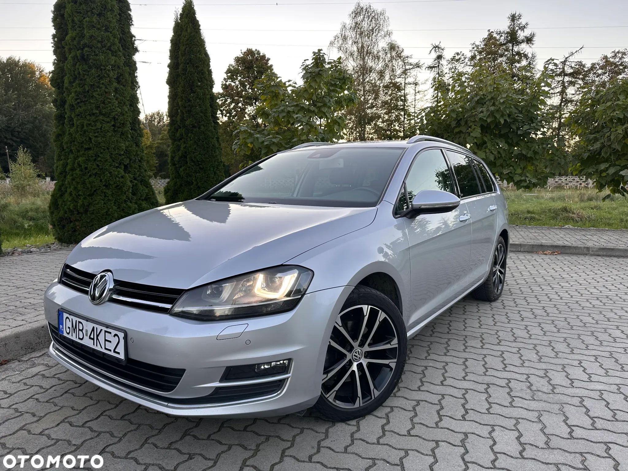 Volkswagen Golf Variant 2.0 TDI BlueMotion Technology DSG Allstar - 1
