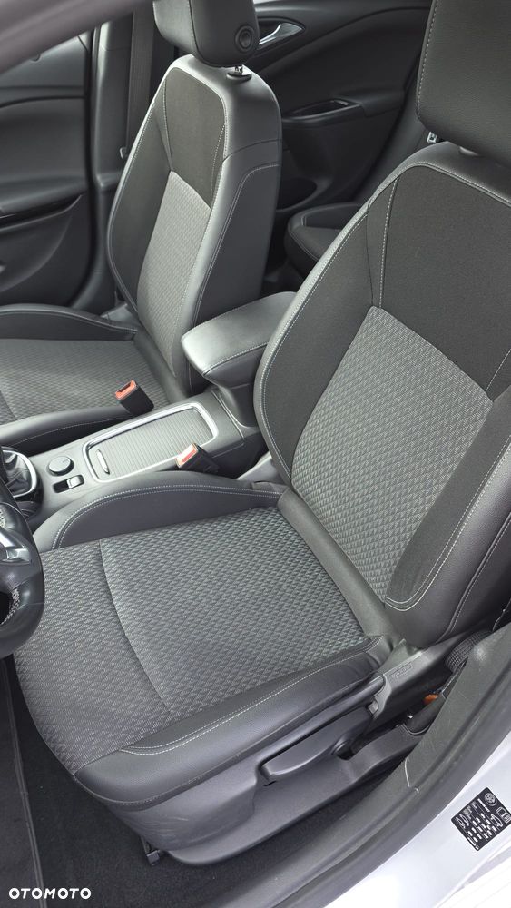 Opel Astra 1.4 T Elite - 20